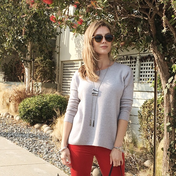 HELLO, Marina here. ๐๐ผโโ๏ธWelcome to my closet ๐ - Picture 2 of 6